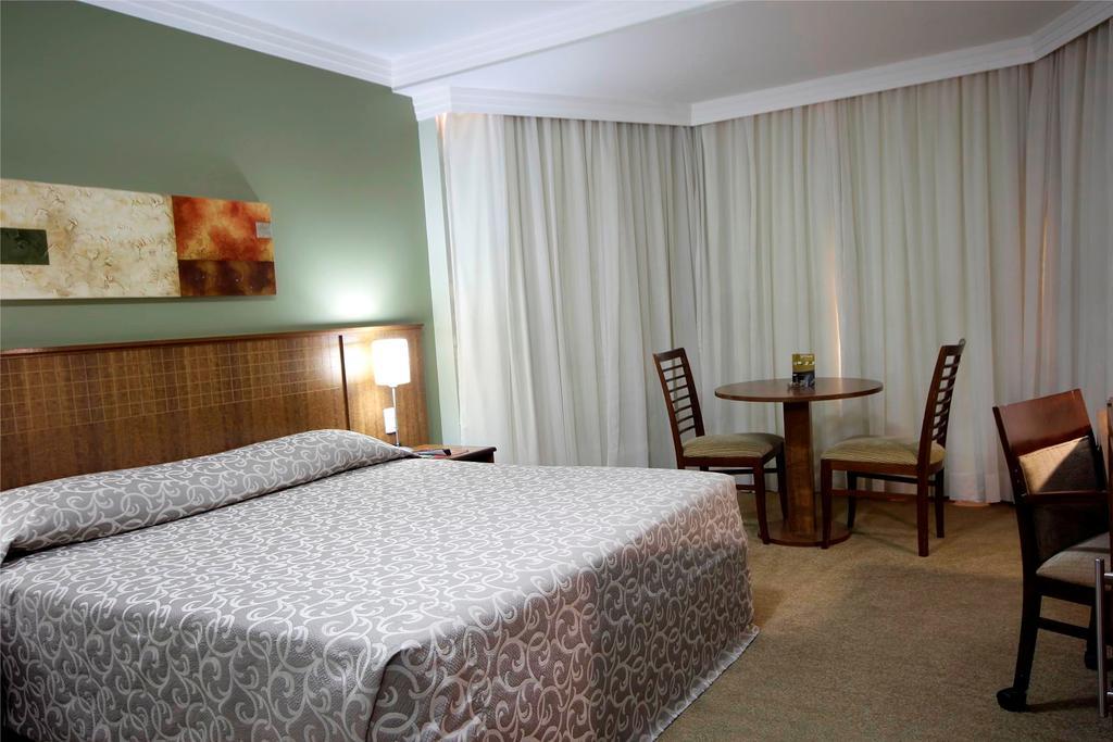 Hotel Windsor Plaza Brasília Pokoj fotografie A room at the hotel