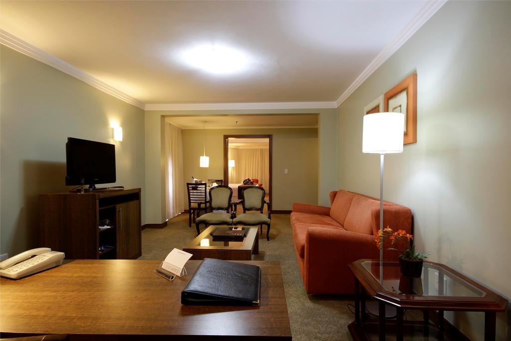 Hotel Windsor Plaza Brasília Pokoj fotografie A suite at the Hilton Garden Inn