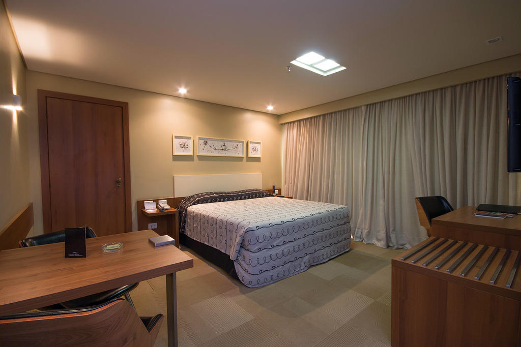 Hotel Windsor Plaza Brasília Pokoj fotografie A bedroom